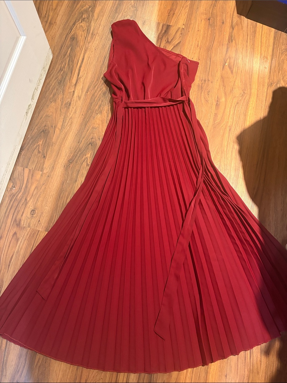 One-Shoulder Red Pleated Midi Dress with Waist Tie